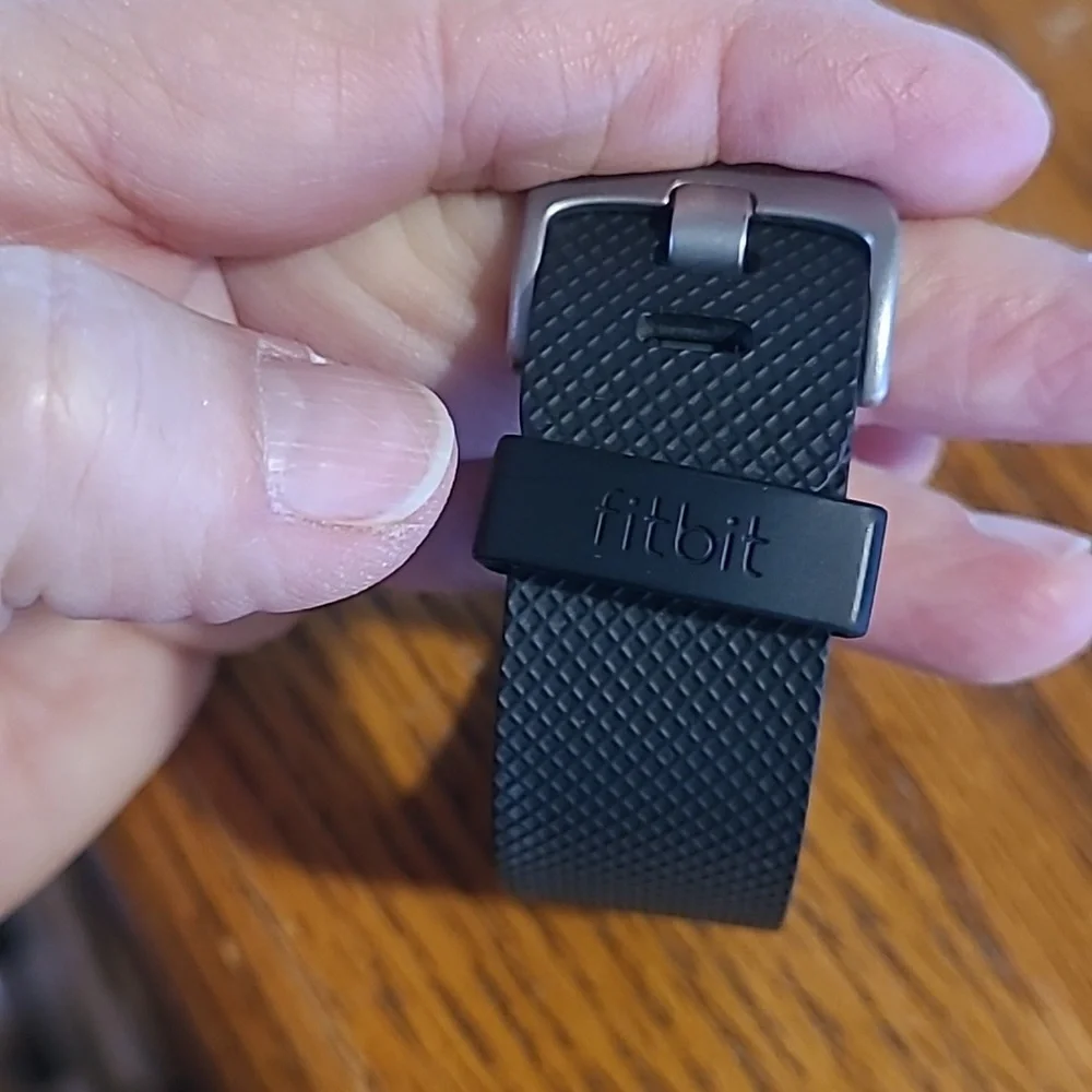 FITBIT CHARGE HR, SZ SM, NO CHARGER